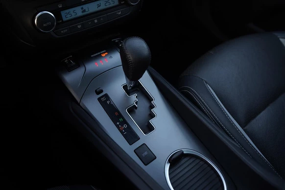 Toyota Avensis - Afbeelding 8 van 24