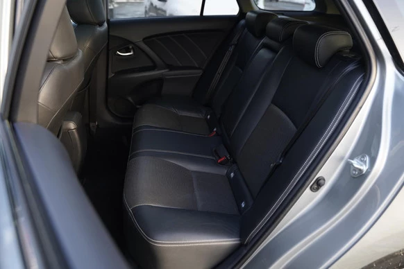 Toyota Avensis - Afbeelding 16 van 24