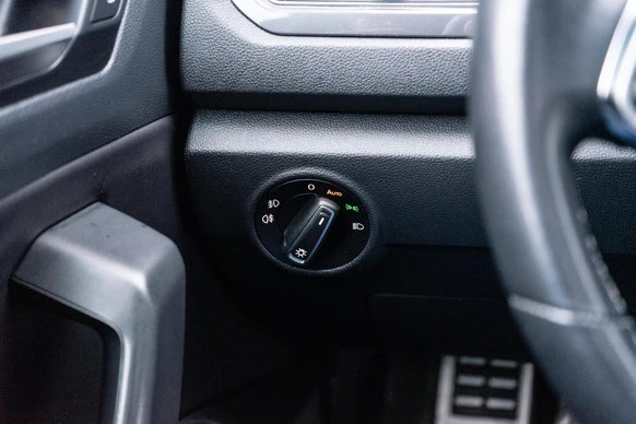 Volkswagen T-Roc - Afbeelding 24 van 28