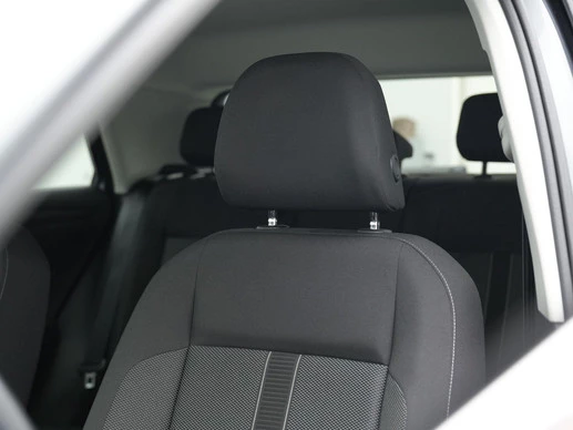 Volkswagen T-Roc - Afbeelding 18 van 30