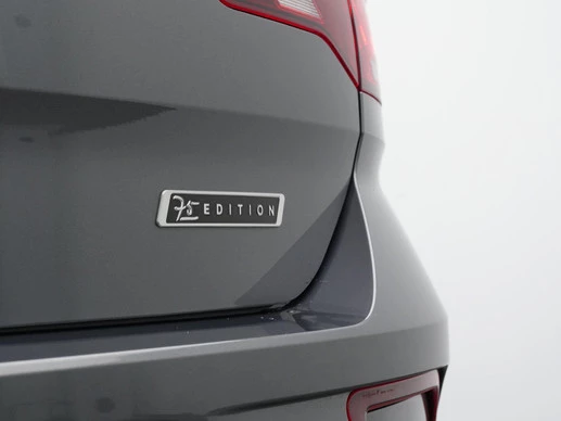 Volkswagen T-Roc - Afbeelding 28 van 30