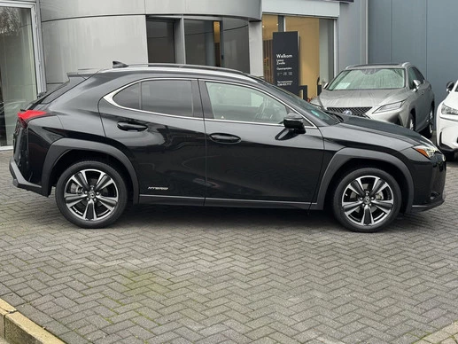 Lexus UX - Afbeelding 2 van 30