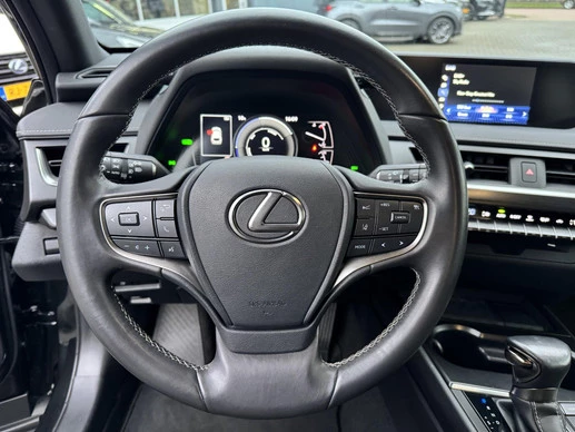 Lexus UX - Afbeelding 16 van 30