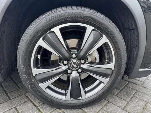 Lexus UX - Afbeelding 11 van 30