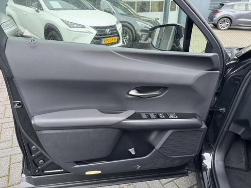 Lexus UX - Afbeelding 13 van 30