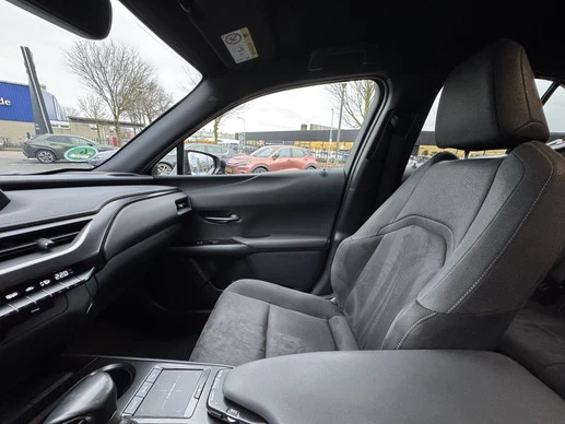 Lexus UX - Afbeelding 26 van 30