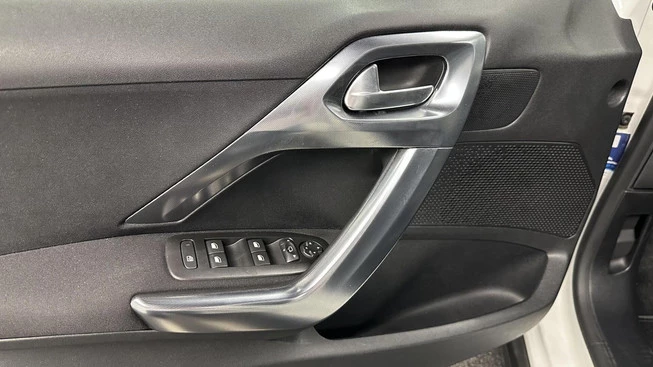 Peugeot 2008 - Afbeelding 17 van 30