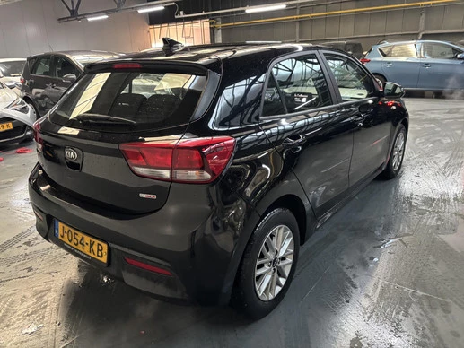 Kia Rio - Afbeelding 16 van 17