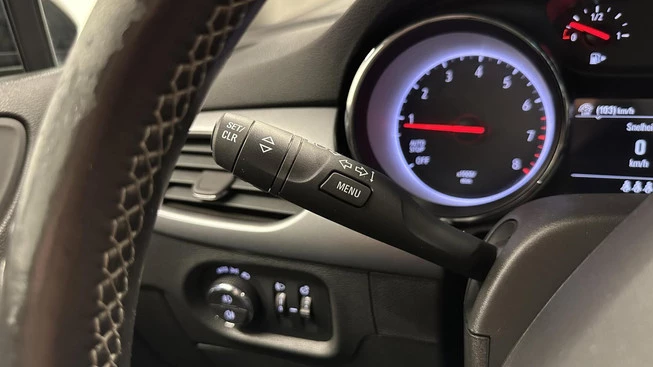 Opel Astra - Afbeelding 23 van 30