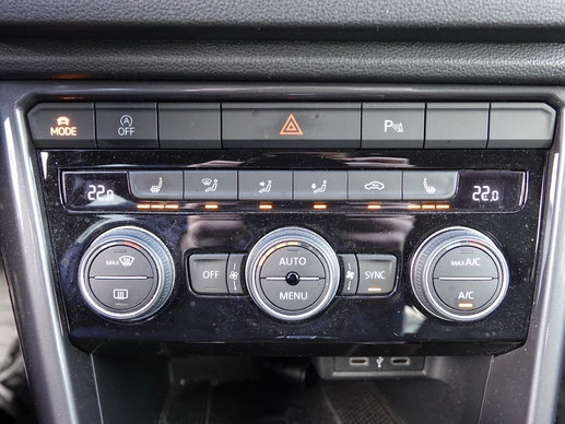 Volkswagen T-Roc - Afbeelding 24 van 30