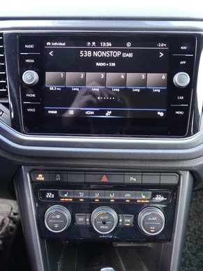 Volkswagen T-Roc - Afbeelding 18 van 30