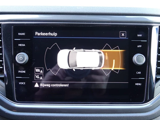 Volkswagen T-Roc - Afbeelding 23 van 30