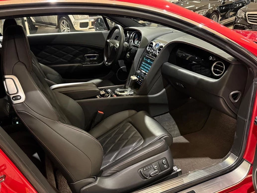 Bentley Continental GT - Afbeelding 17 van 30