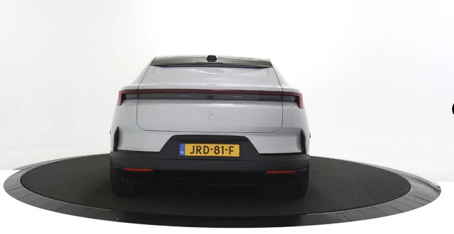 Polestar 4 - Afbeelding 6 van 27