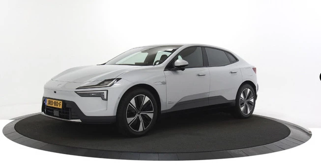 Polestar 4 - Afbeelding 1 van 24