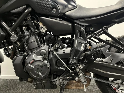 Yamaha MT 07 - Afbeelding 17 van 22