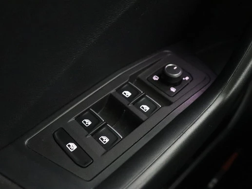 Volkswagen T-Roc - Afbeelding 12 van 30