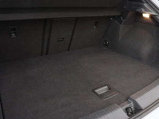 Volkswagen T-Roc - Afbeelding 29 van 30