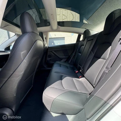 Tesla Model 3 - Afbeelding 10 van 23