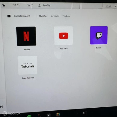 Tesla Model 3 - Afbeelding 12 van 23