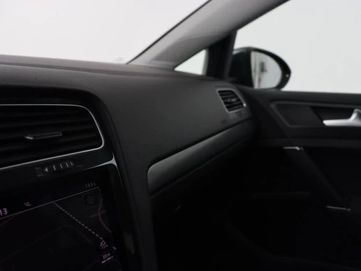 Volkswagen e-Golf - Afbeelding 15 van 30