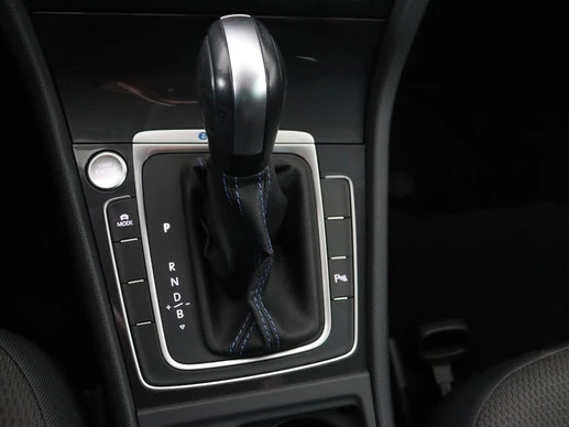 Volkswagen e-Golf - Afbeelding 18 van 30