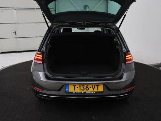 Volkswagen e-Golf - Afbeelding 21 van 30