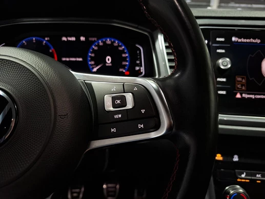 Volkswagen T-Roc - Afbeelding 13 van 30