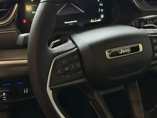 Jeep Grand Cherokee - Afbeelding 13 van 30