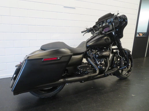 Harley-Davidson Street Glide - Afbeelding 3 van 16