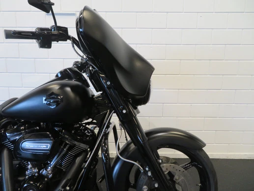 Harley-Davidson Street Glide - Afbeelding 4 van 16