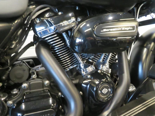 Harley-Davidson Street Glide - Afbeelding 10 van 16