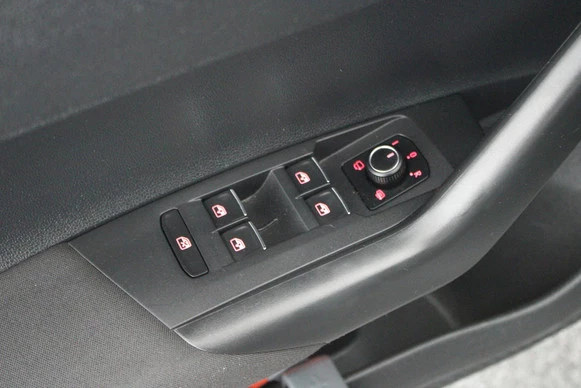 Volkswagen Polo - Afbeelding 12 van 30