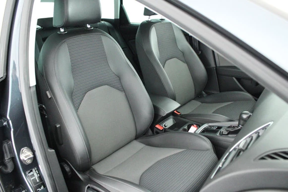SEAT Leon - Afbeelding 2 van 30