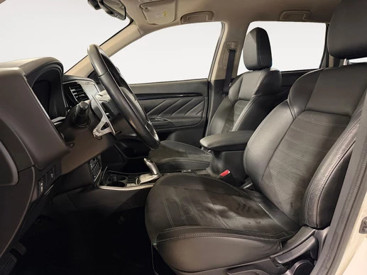 Mitsubishi Outlander - Afbeelding 13 van 30