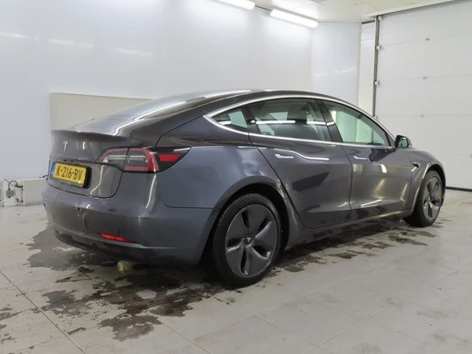 Tesla Model 3 - Afbeelding 2 van 21