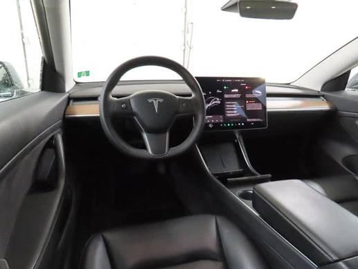 Tesla Model 3 - Afbeelding 4 van 21