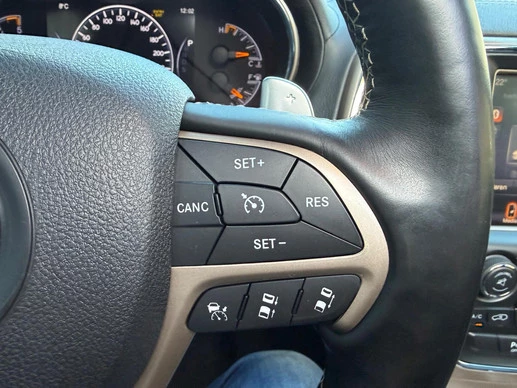 Jeep Grand Cherokee - Afbeelding 18 van 30