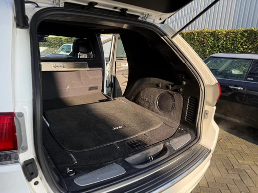 Jeep Grand Cherokee - Afbeelding 26 van 30