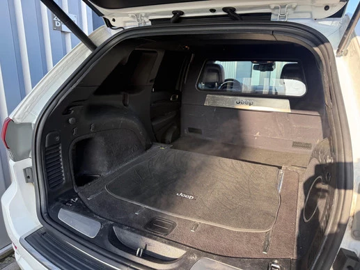 Jeep Grand Cherokee - Afbeelding 27 van 30