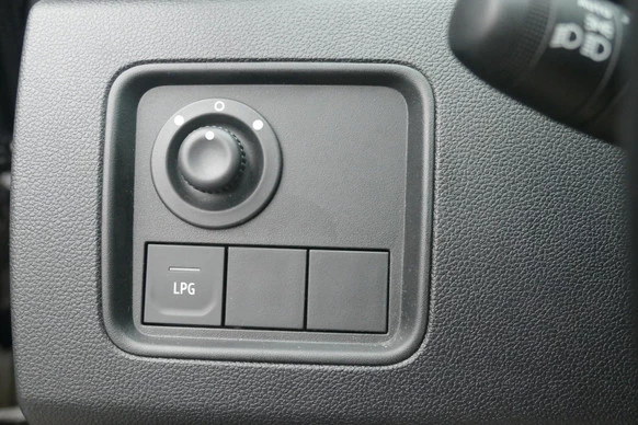 Dacia Duster - Afbeelding 11 van 29