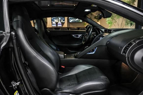 Jaguar F-Type - Afbeelding 17 van 30