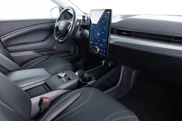 Ford Mustang Mach-E - Afbeelding 4 van 30