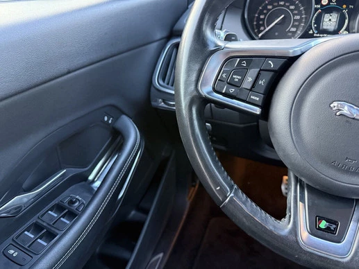 Jaguar E-PACE - Afbeelding 9 van 30