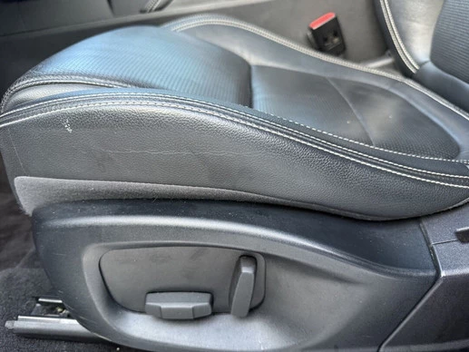 Jaguar E-PACE - Afbeelding 14 van 30