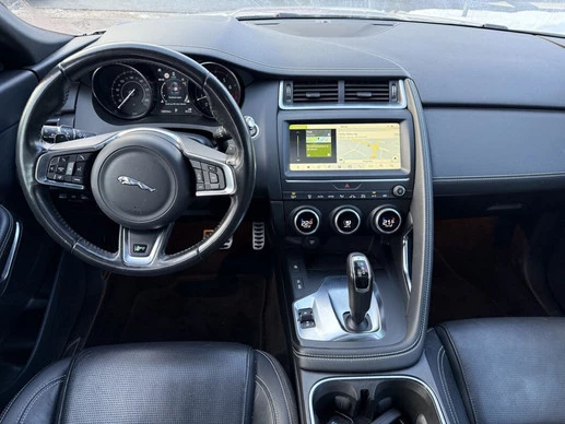 Jaguar E-PACE - Afbeelding 27 van 30