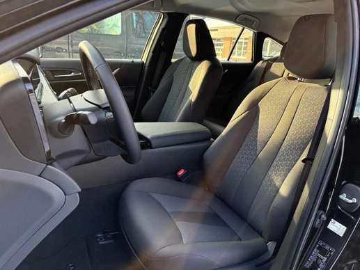 Toyota Mirai - Afbeelding 10 van 30