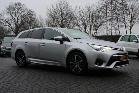 Toyota Avensis - Afbeelding 23 van 30