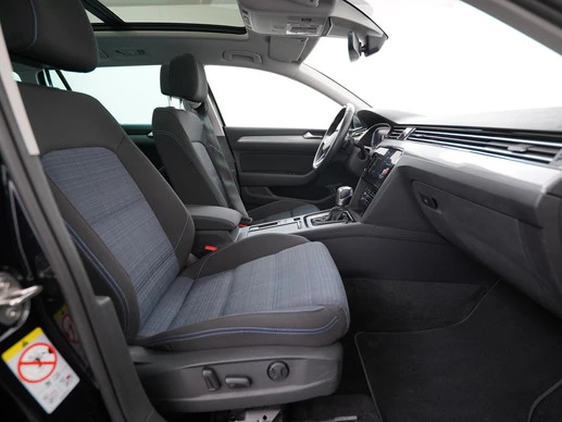Volkswagen Passat - Afbeelding 3 van 30