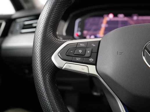 Volkswagen Passat - Afbeelding 8 van 30